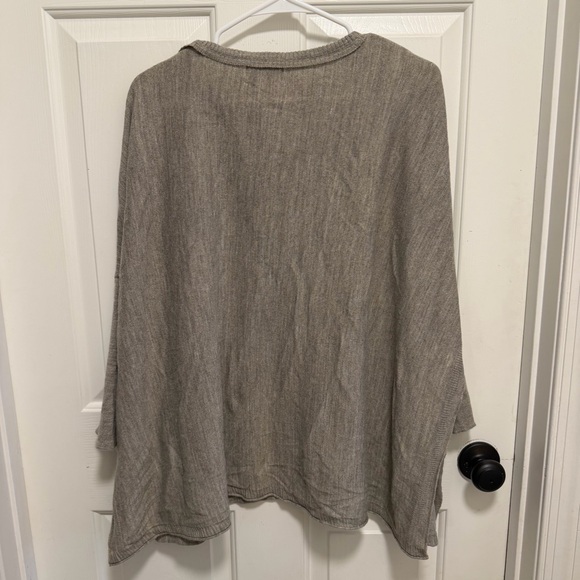 Mersea Catalina Traveler Sweater - Picture 3 of 6